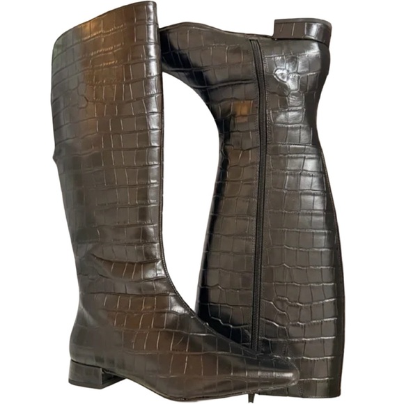 NWT, NWOB $210 Gianni Bini Black Croc-Embossed Leather Knee-High Boots - Picture 3 of 8